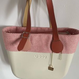 O Bag and matching wallet